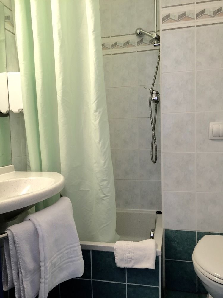 Atena 2* Créon